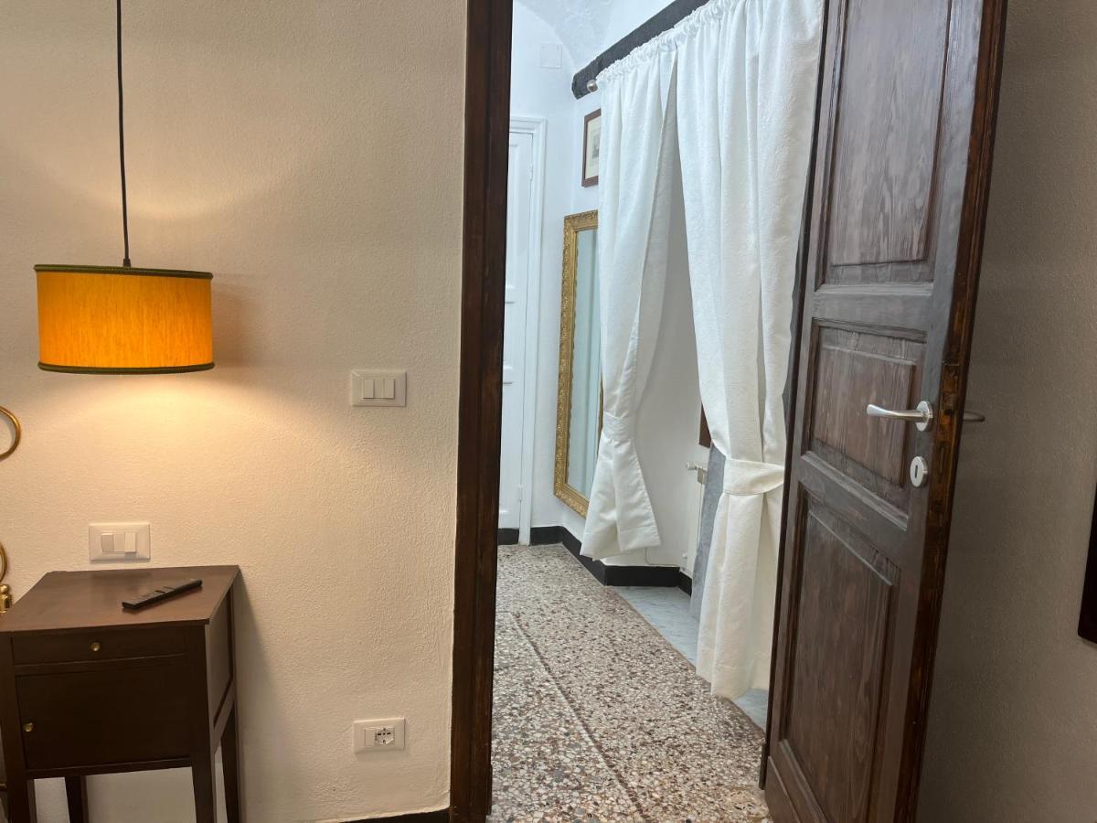 Apartmán Dimora Borsotto Palazzo Storico, Acquario, Porto Antico Janov Exteriér fotografie