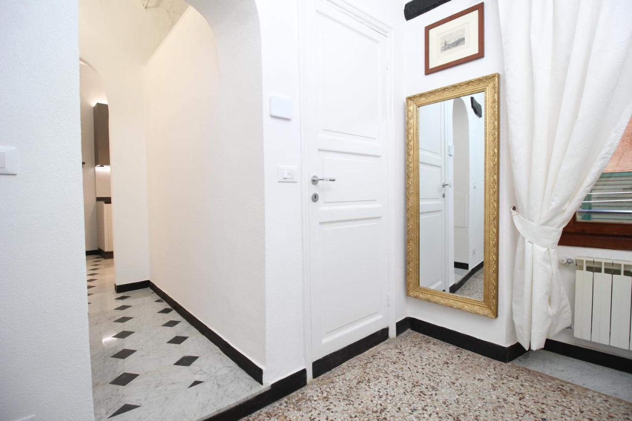 Apartmán Dimora Borsotto Palazzo Storico, Acquario, Porto Antico Janov Exteriér fotografie