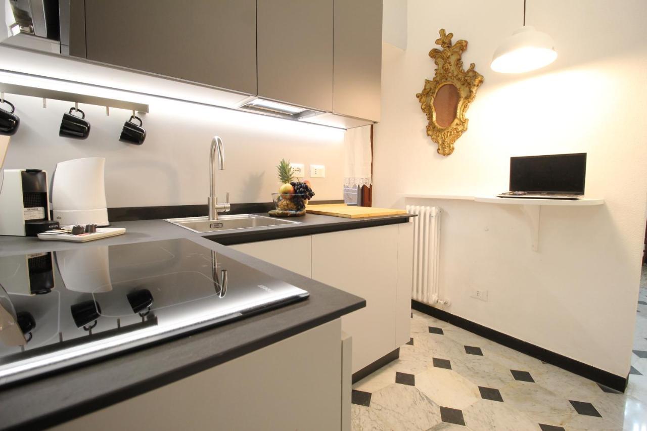 Apartmán Dimora Borsotto Palazzo Storico, Acquario, Porto Antico Janov Exteriér fotografie